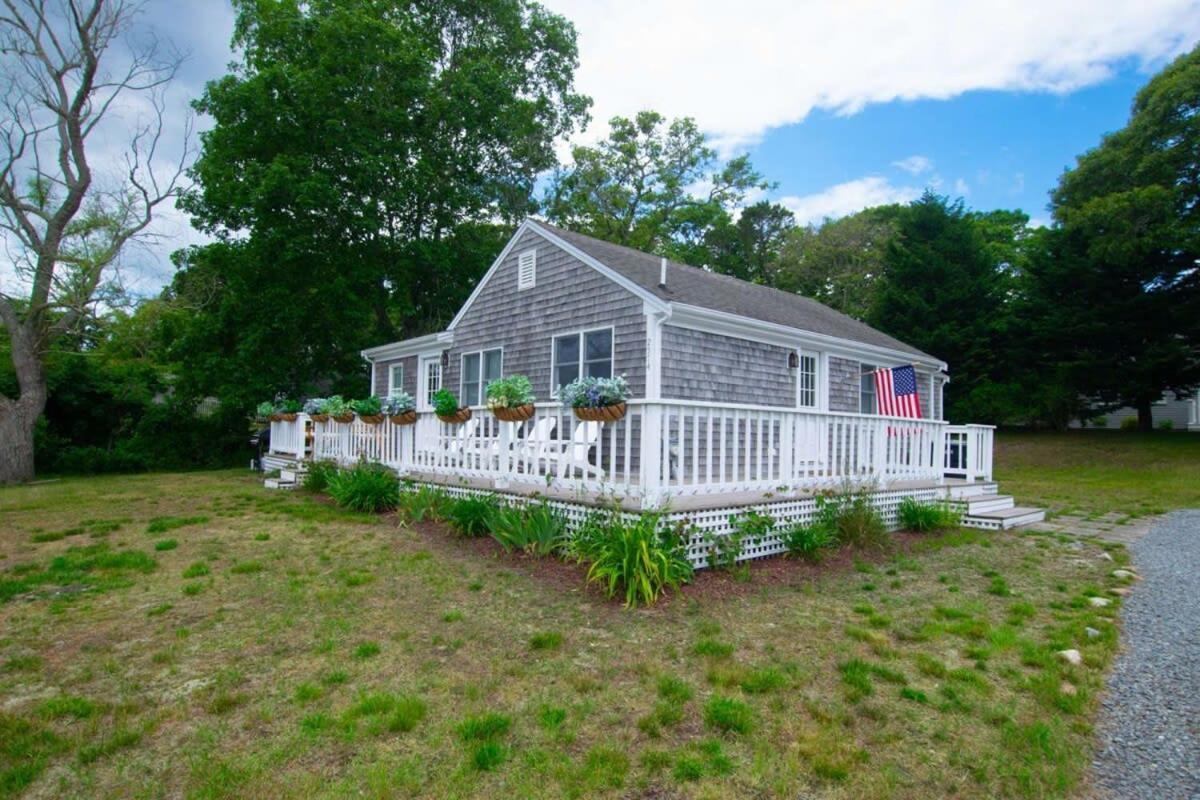 Wrap-Around Porch Mins To Beach Чатем Экстерьер фото